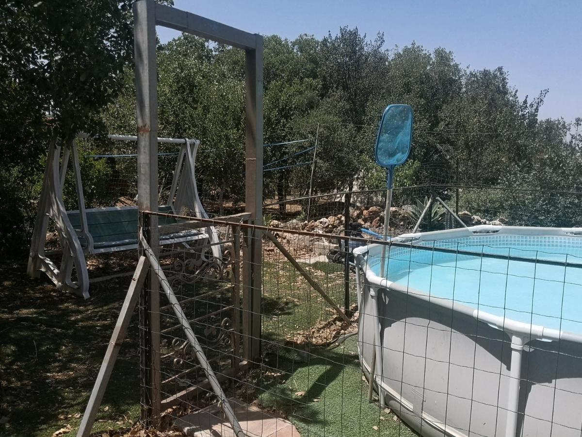 בקתת עץ בחורש במנות - דום גיאודזי - Wooden Cabin In Manot Esterno foto